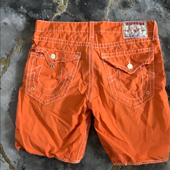 Men’s True Religion Shorts - Picture 6 of 7